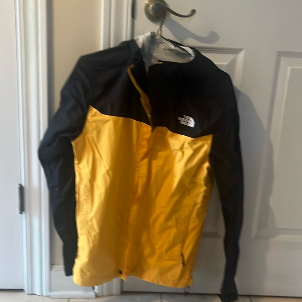 Men Northface size small jacket